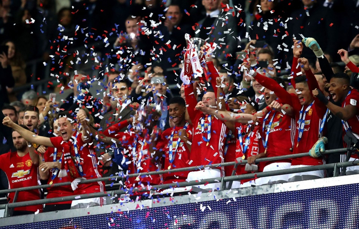 United lift the EFL Cup