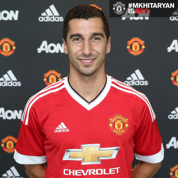 Manchester United sign Henrikh Mkhitaryan